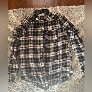 Abercrombie boys flannel size 11/12. Only worn once.